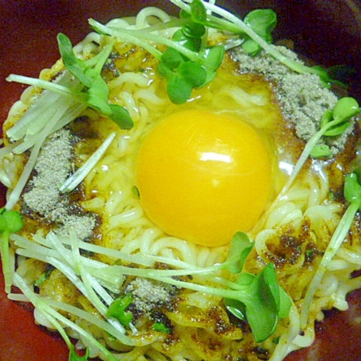 インスタントラーメンアレンジ 釜玉ラーメン レシピ 作り方 By みずたまsweet 楽天レシピ